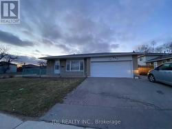 LOWER - 857 WESTLOCK ROAD Mississauga, ON L5C 1K7