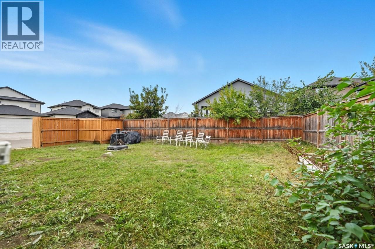 455 Hastings Crescent, Saskatoon, SK - Outdoor