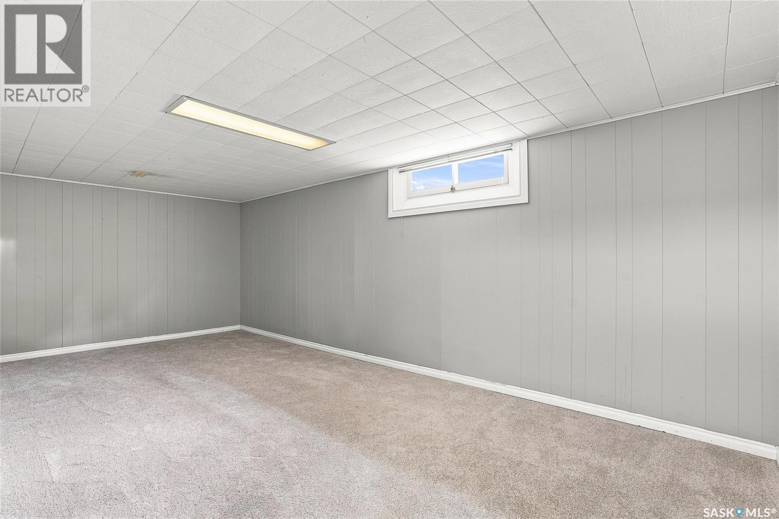 1714 Drinkle Street, Saskatoon, SK - Indoor