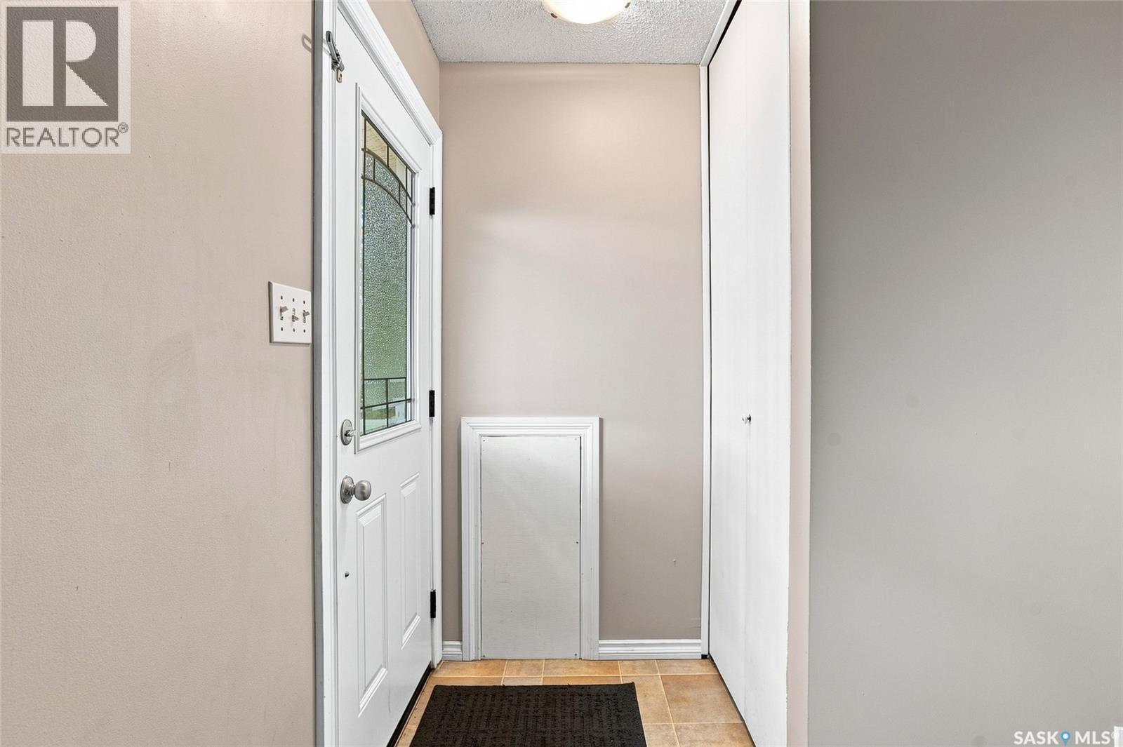 1714 Drinkle Street, Saskatoon, SK - Indoor Photo Showing Other Room