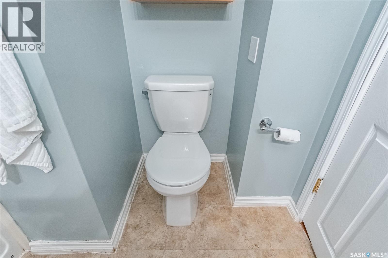 1714 Drinkle Street, Saskatoon, SK - Indoor Photo Showing Bathroom