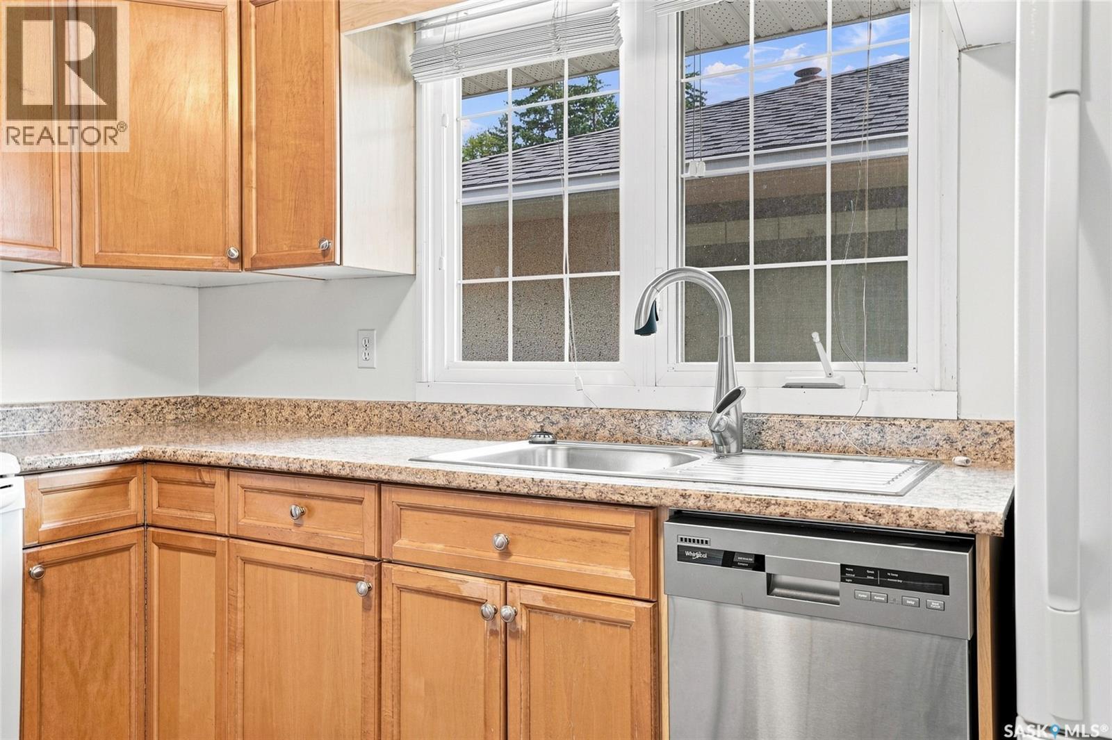 1714 Drinkle Street, Saskatoon, SK - Indoor Photo Showing Kitchen With Double Sink