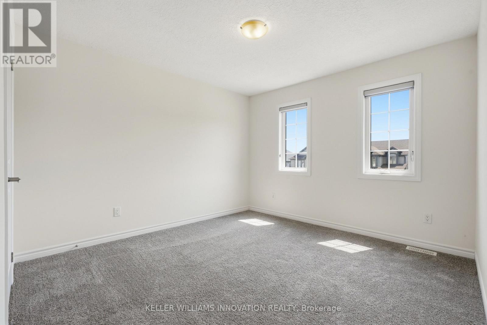 359 Beechdrops Drive, Waterloo, ON - Indoor Photo Showing Other Room