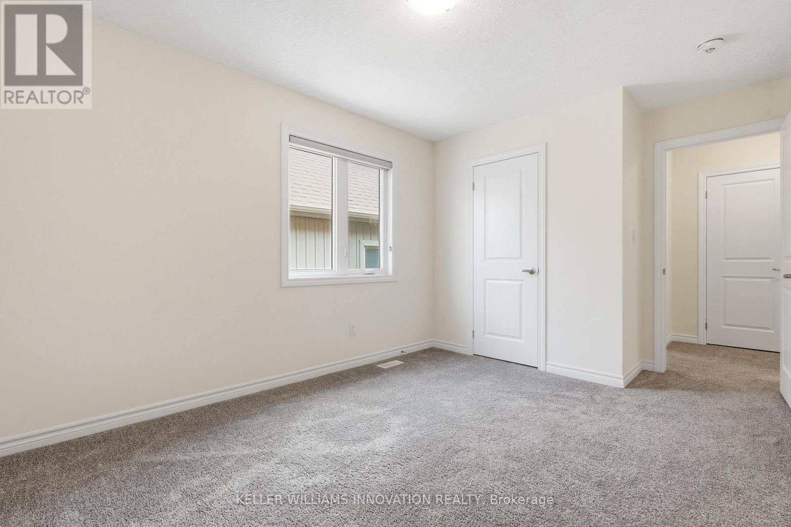 359 Beechdrops Drive, Waterloo, ON - Indoor Photo Showing Other Room