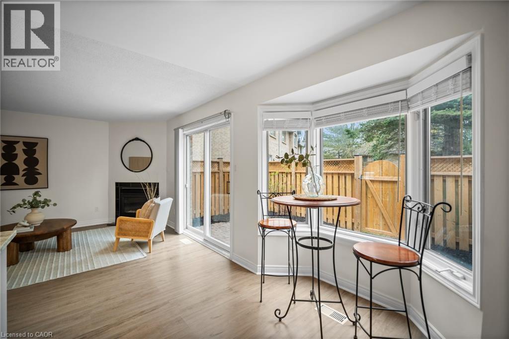 320 Hamilton Drive Unit# 10, Ancaster, ON - Indoor