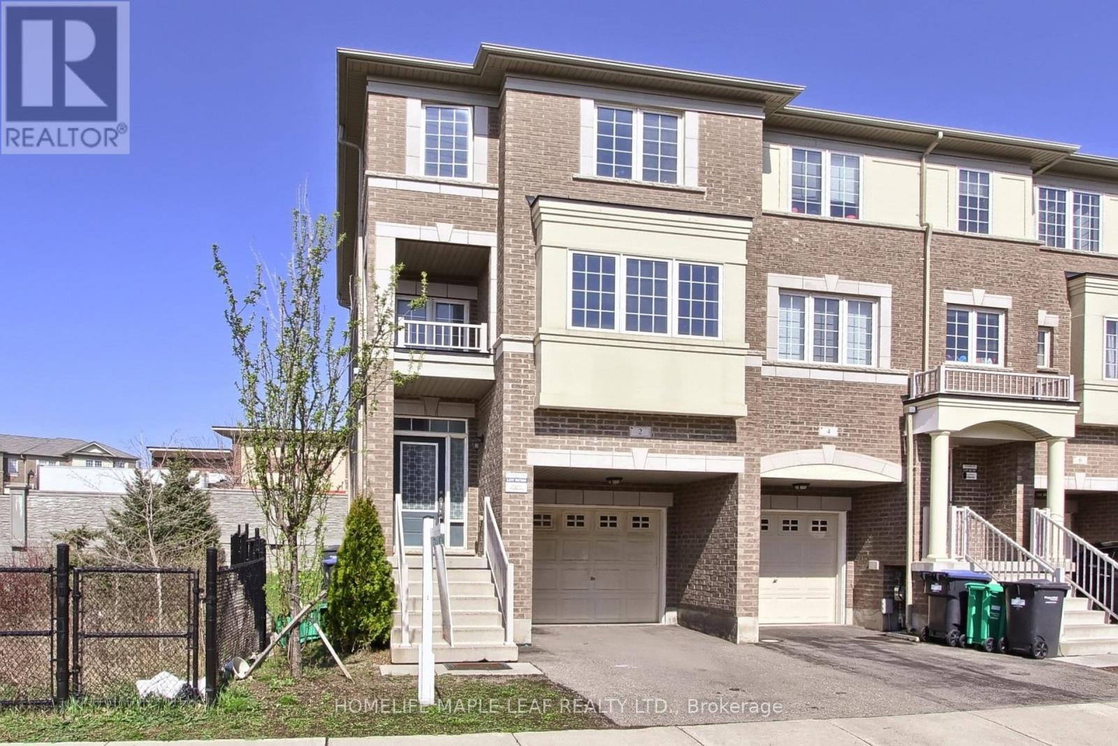 2 Cedarland Road E, Brampton, ON - Outdoor With Facade