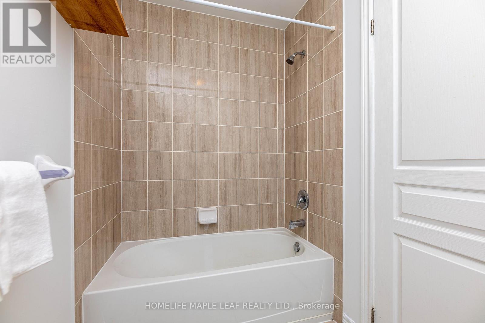2 Cedarland Road E, Brampton, ON - Indoor Photo Showing Bathroom