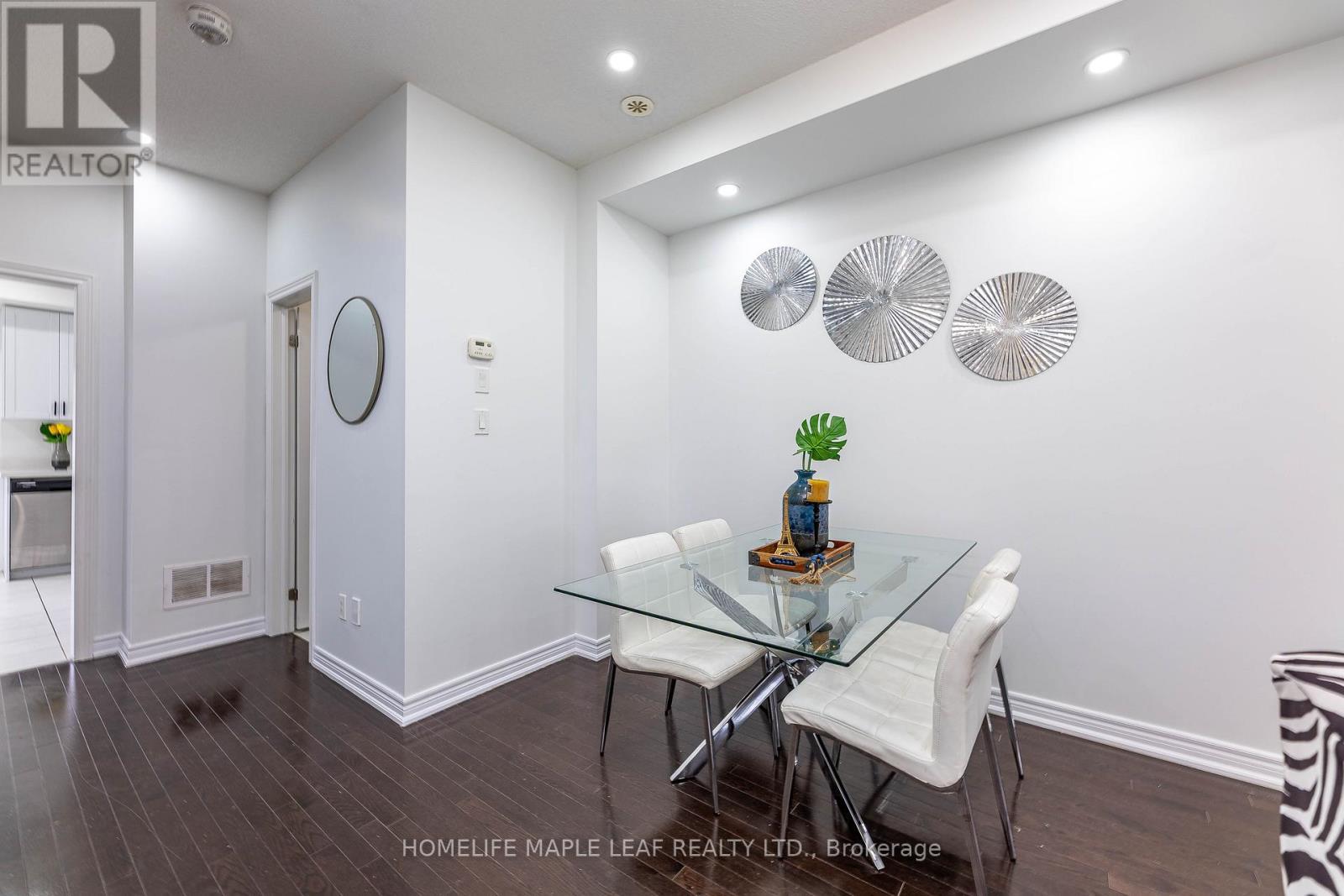 2 Cedarland Road E, Brampton, ON - Indoor Photo Showing Dining Room