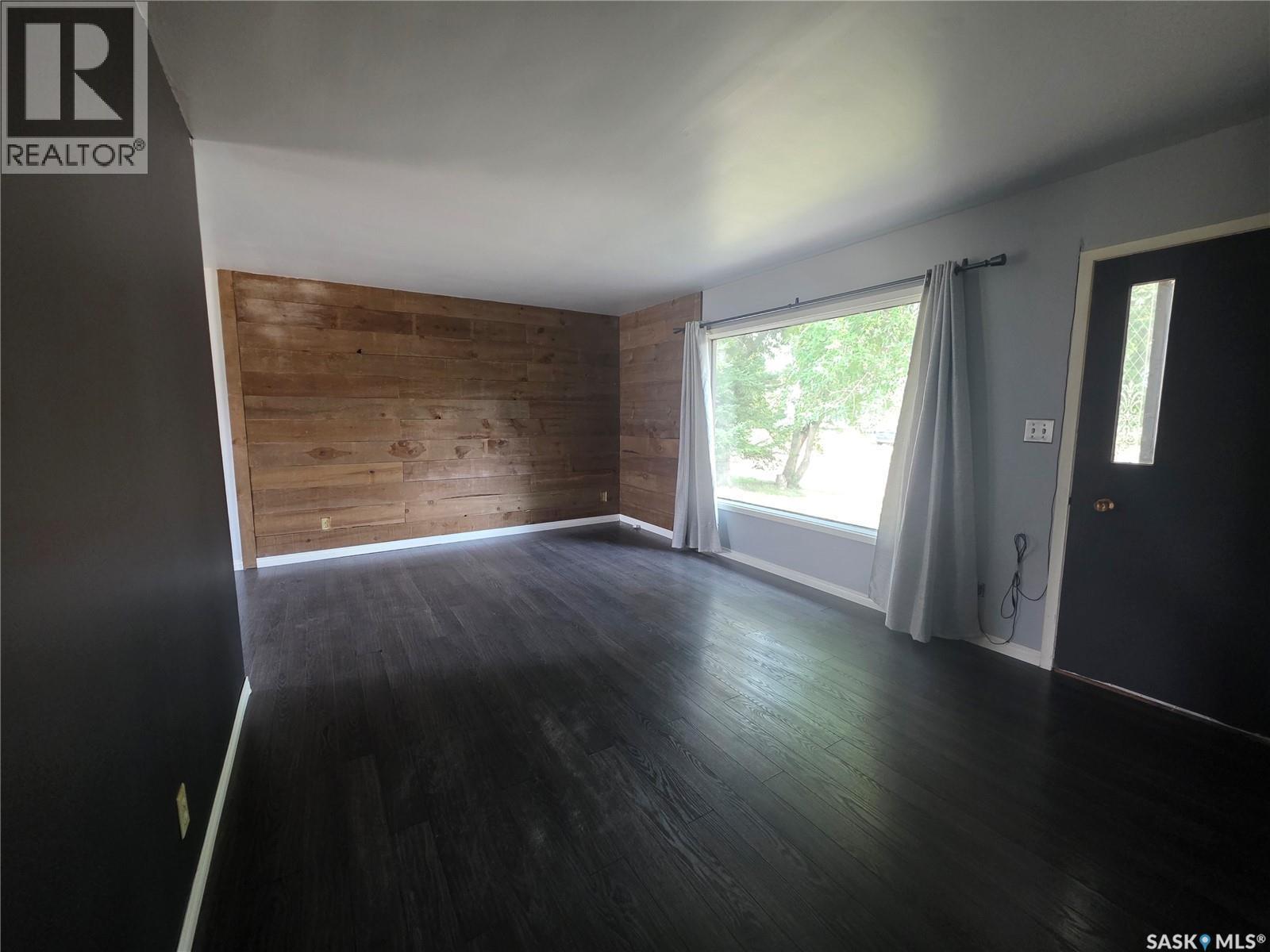262 Duncan Road, Estevan, SK - Indoor Photo Showing Other Room