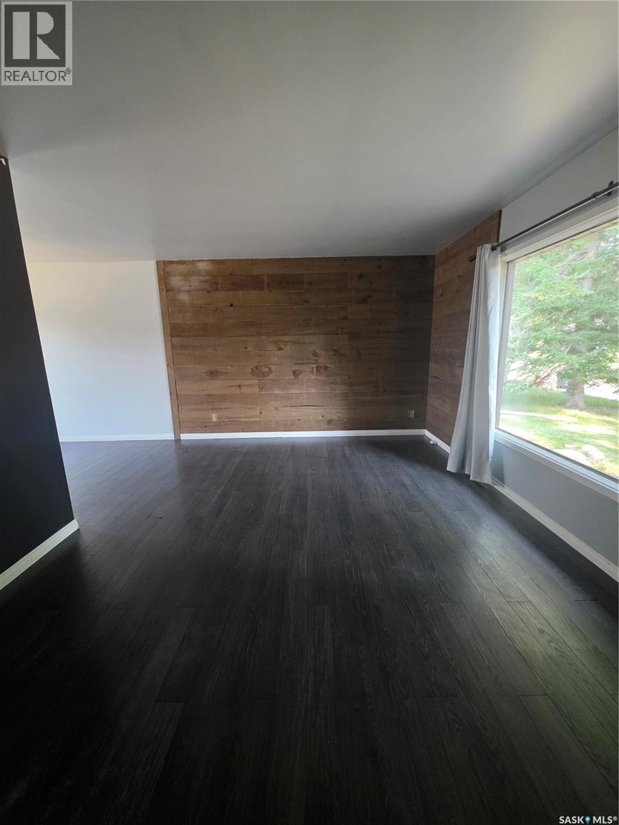 262 Duncan Road, Estevan, SK - Indoor Photo Showing Other Room