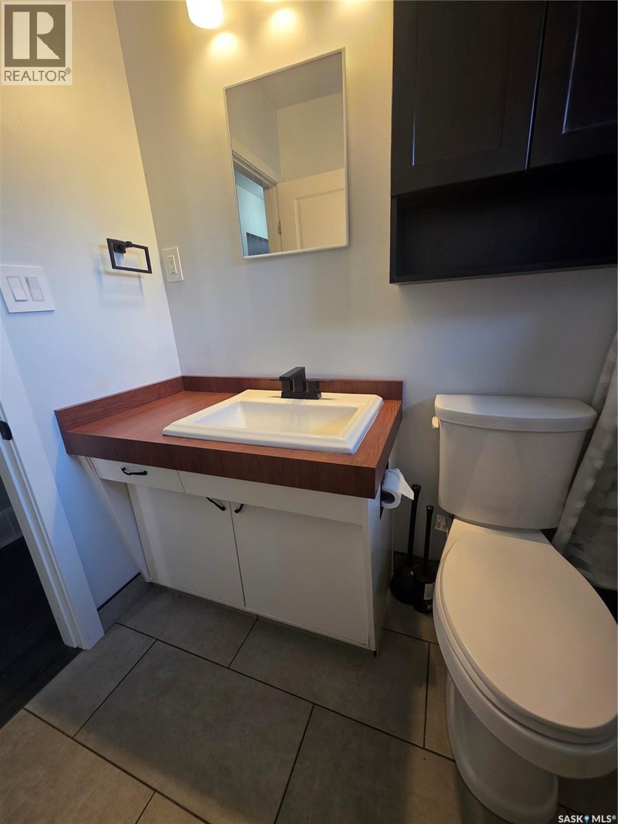 262 Duncan Road, Estevan, SK - Indoor Photo Showing Bathroom