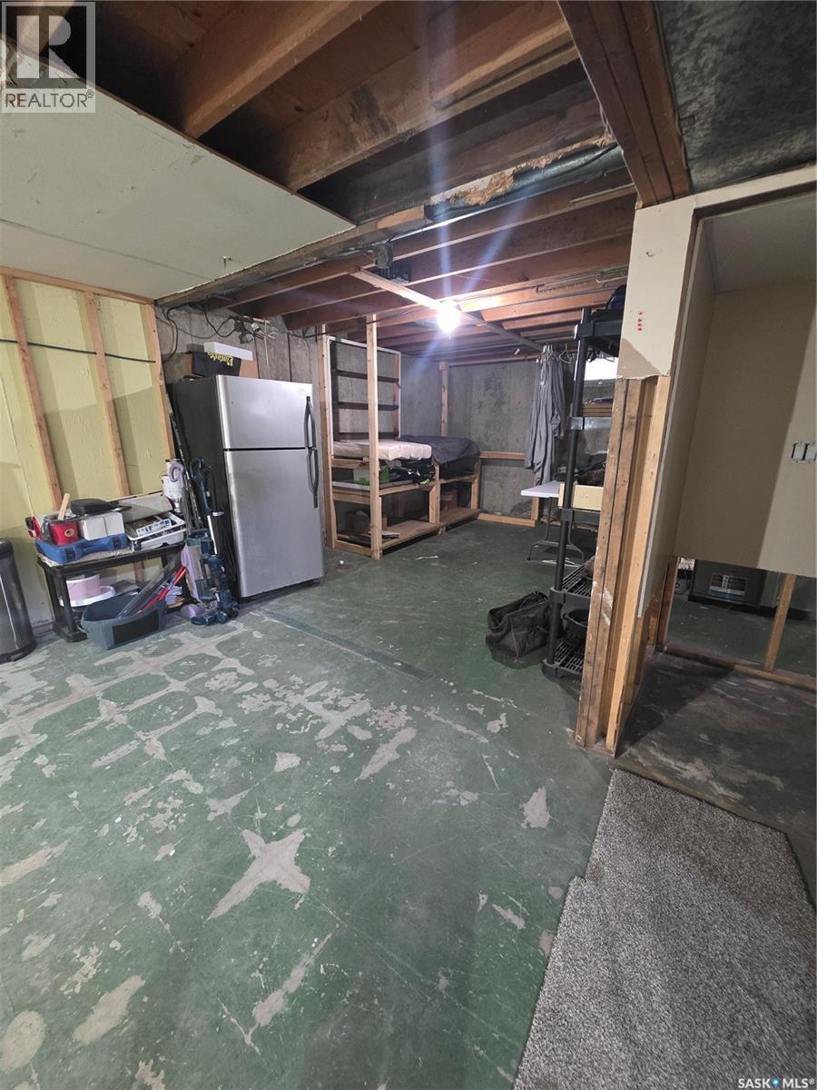 262 Duncan Road, Estevan, SK - Indoor Photo Showing Basement