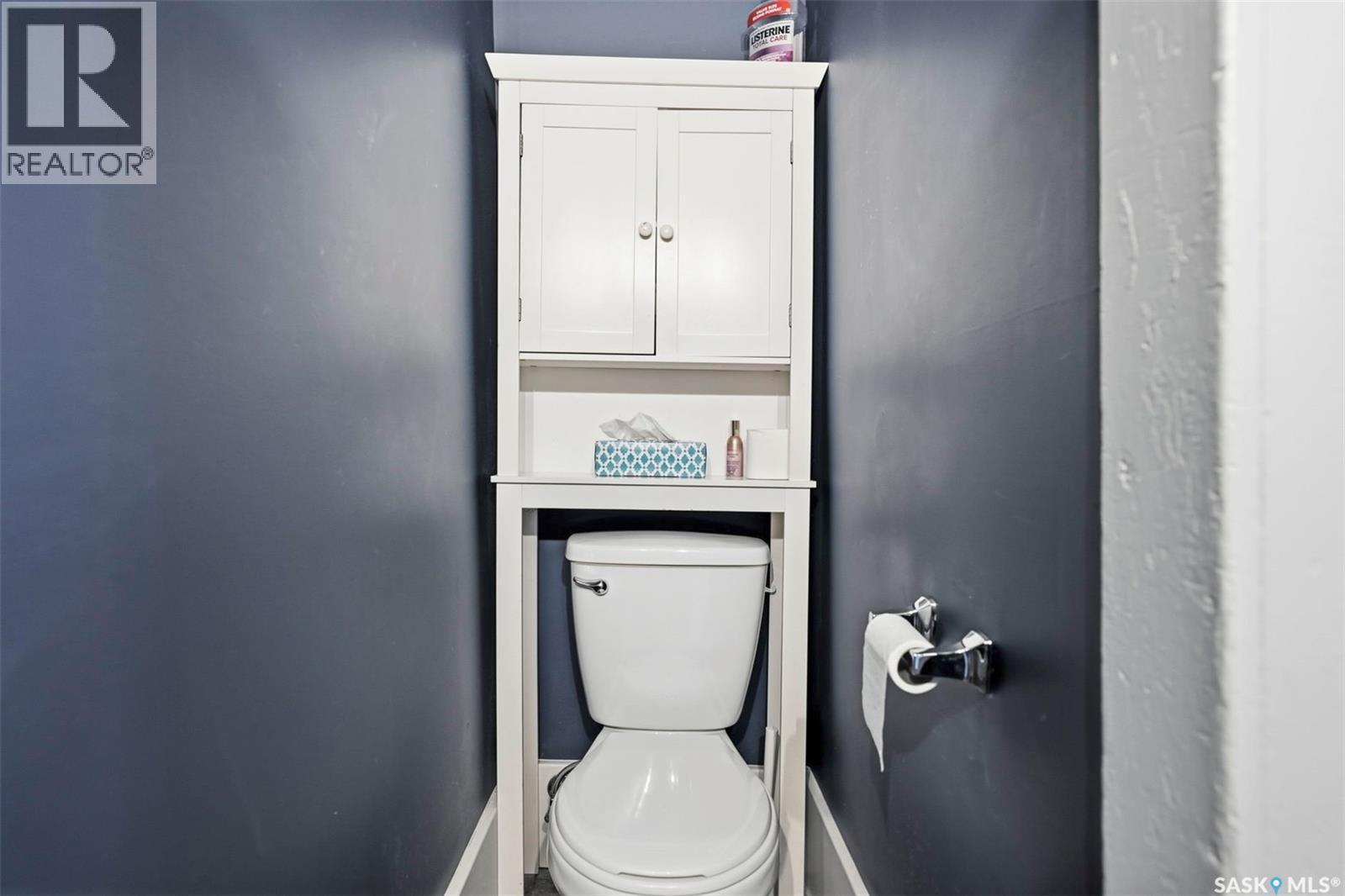 420 I Avenue S, Saskatoon, SK - Indoor Photo Showing Bathroom
