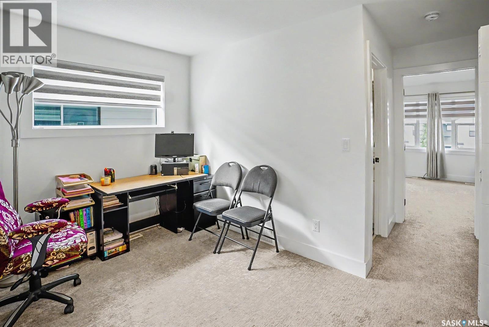 138 Rosewood Boulevard E, Saskatoon, SK - Indoor Photo Showing Office