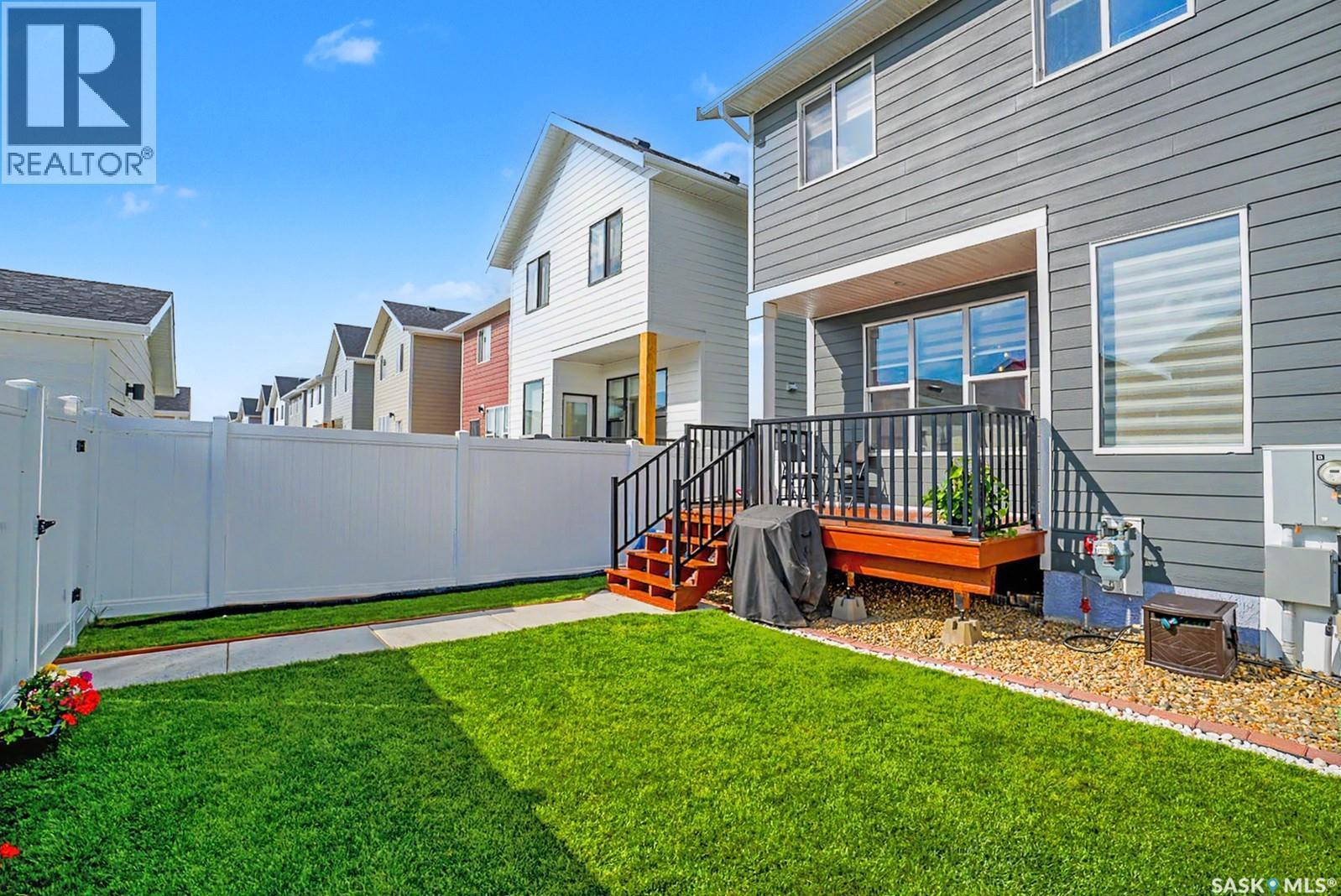 138 Rosewood Boulevard E, Saskatoon, SK - Outdoor