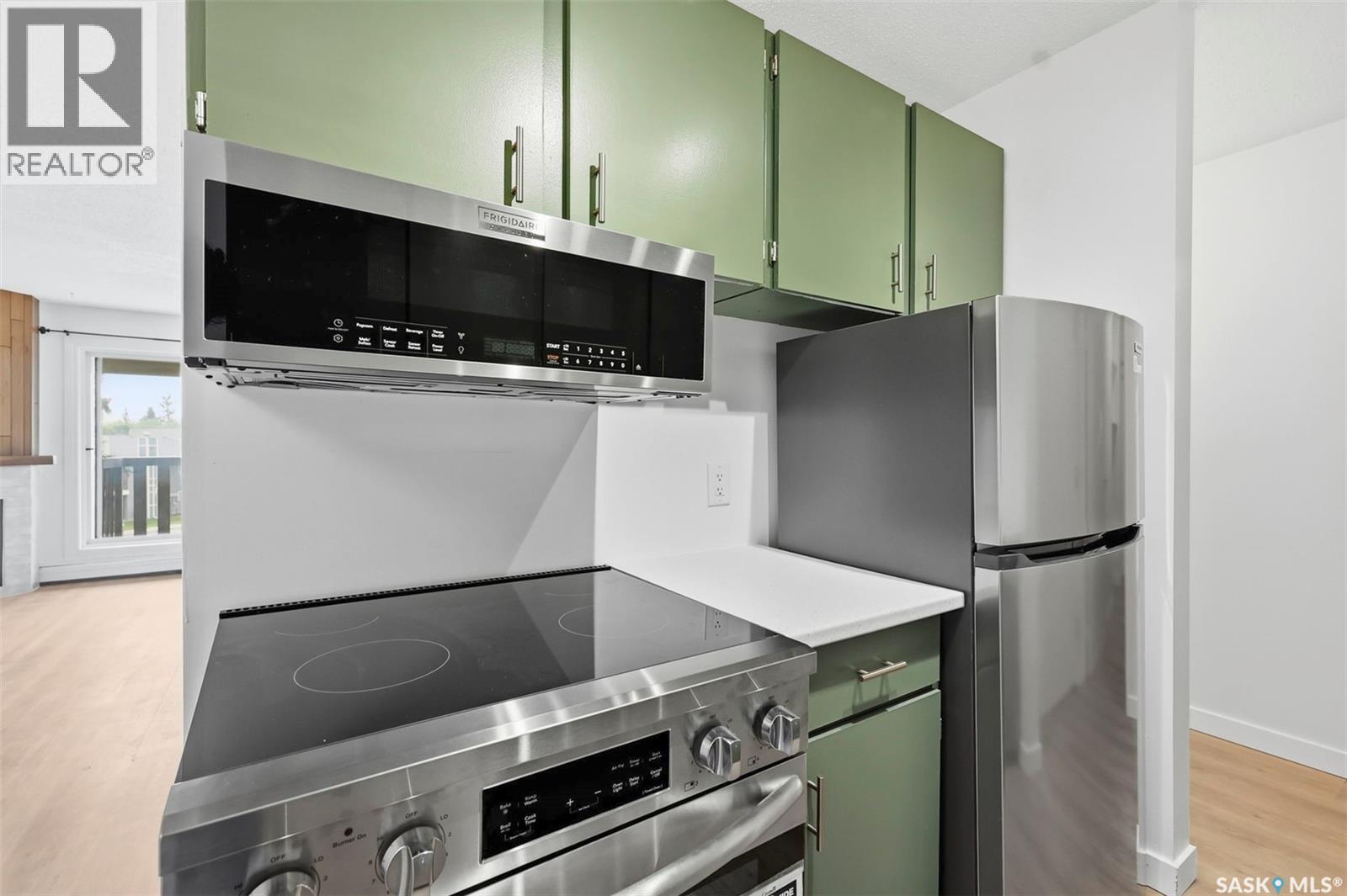 1233 425 115Th Street E, Saskatoon, SK - Indoor