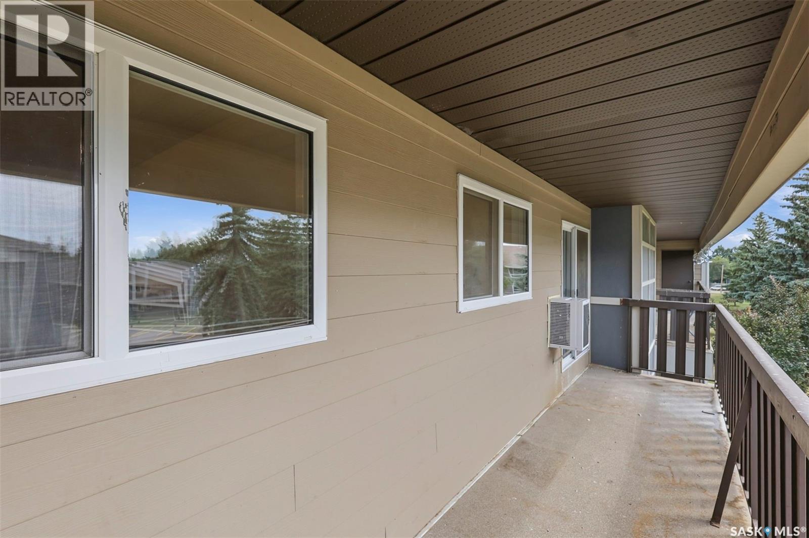 1233 425 115Th Street E, Saskatoon, SK - Outdoor With Deck Patio Veranda With Exterior