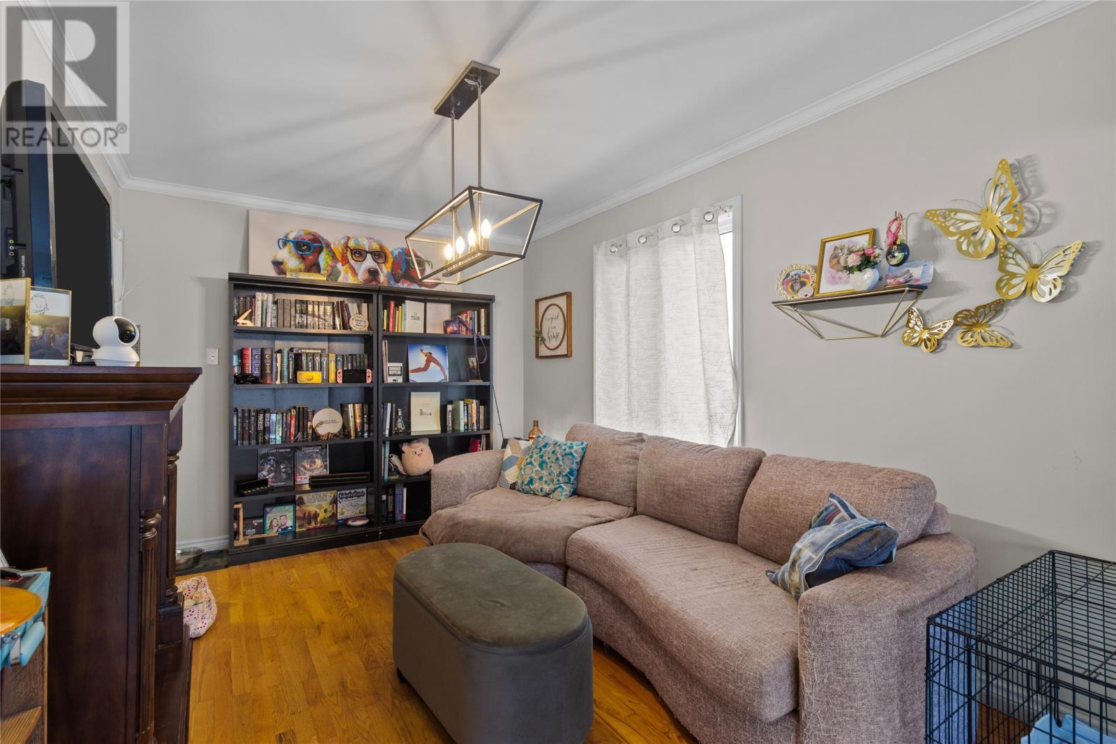 463 Main Road, St. John'S, NL - Indoor Photo Showing Living Room