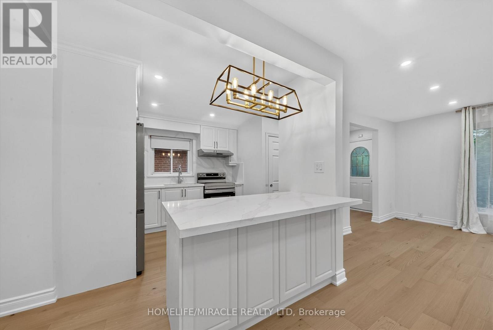18 Elderfield Crescent, Toronto, ON - Indoor