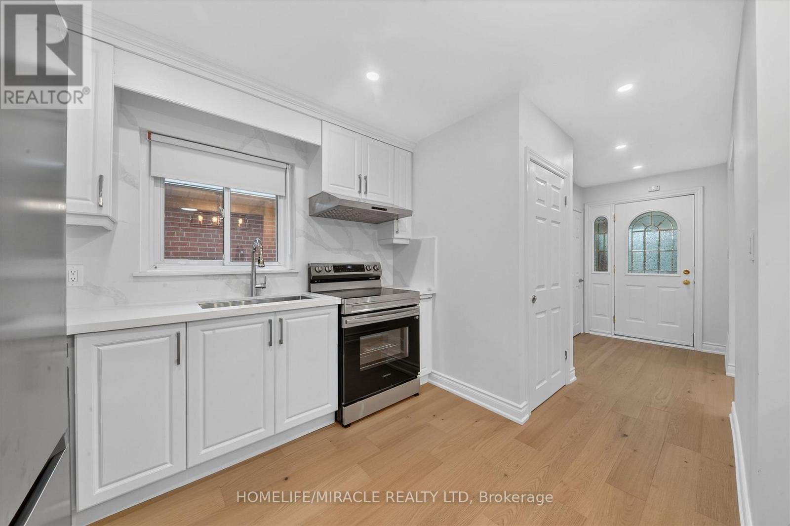 18 Elderfield Crescent, Toronto, ON - Indoor