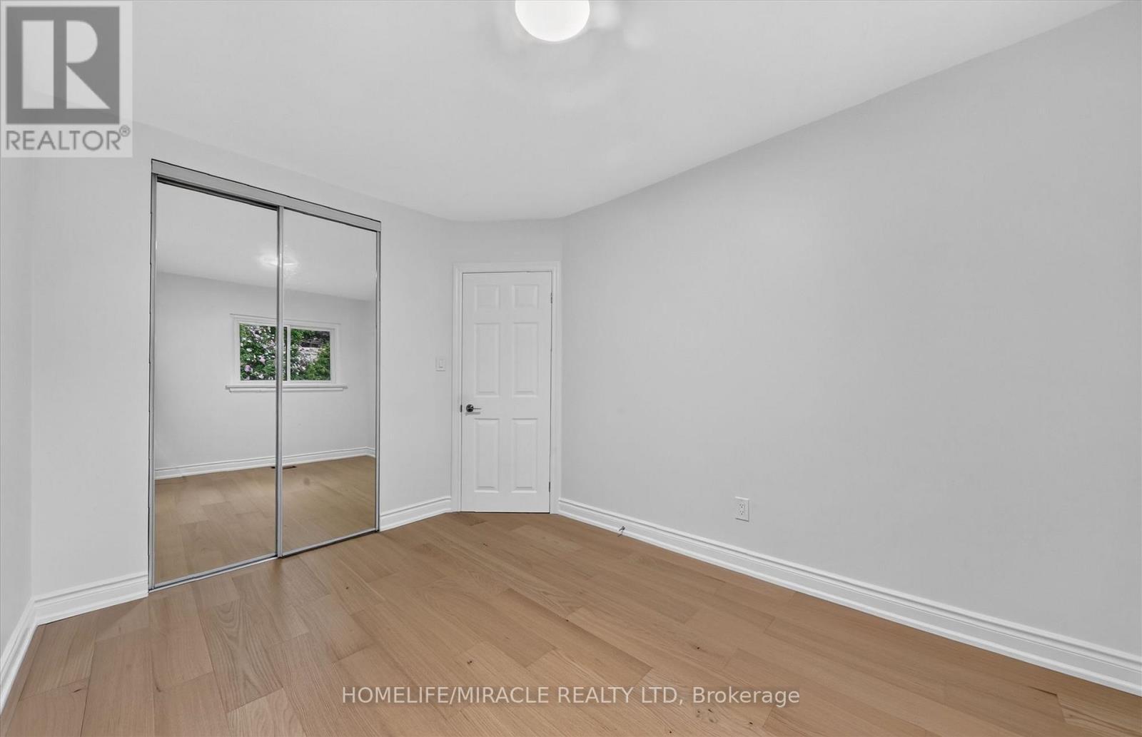 18 Elderfield Crescent, Toronto, ON - Indoor Photo Showing Other Room