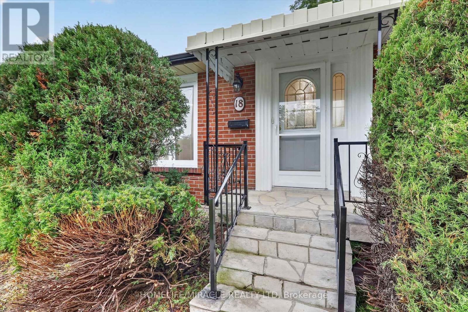 18 Elderfield Crescent, Toronto, ON - Outdoor