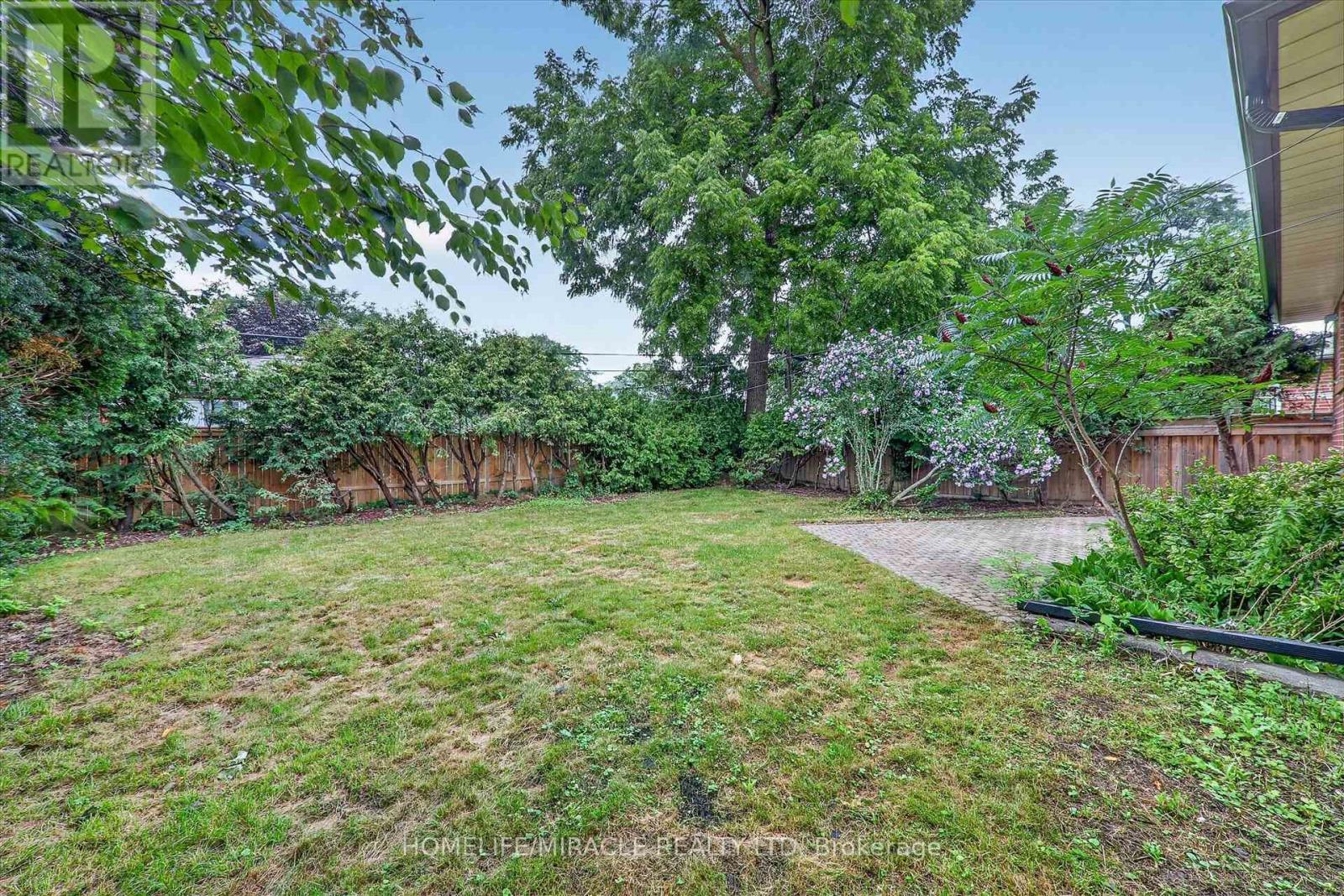 18 Elderfield Crescent, Toronto, ON - Outdoor