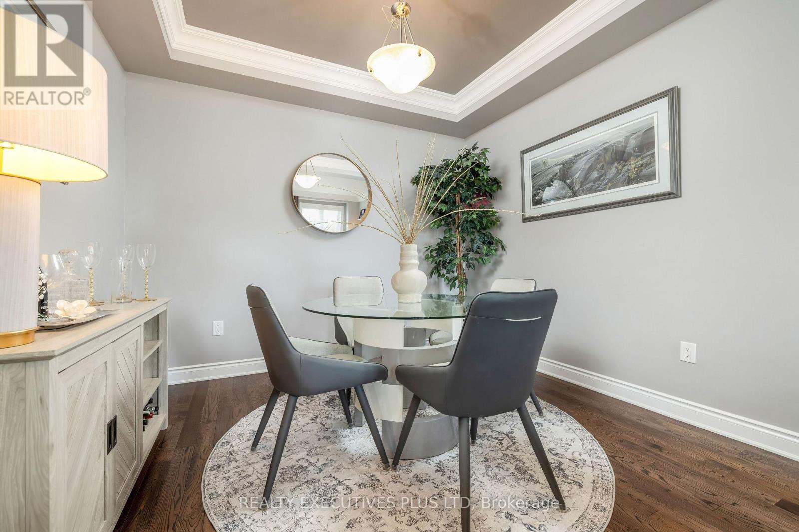 86 Stillwater Crescent, Hamilton, ON - Indoor Photo Showing Dining Room
