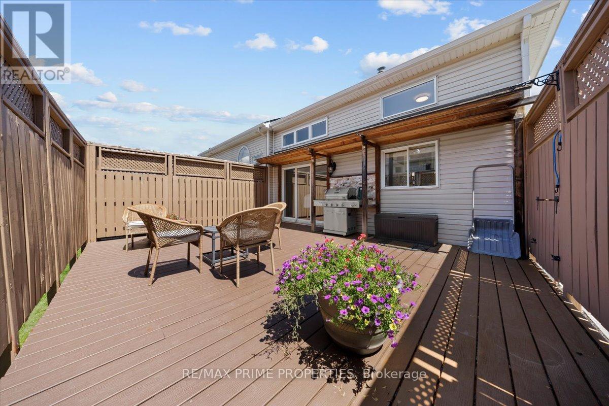 201 Gladeview Private, Ottawa, ON - Outdoor With Deck Patio Veranda With Exterior