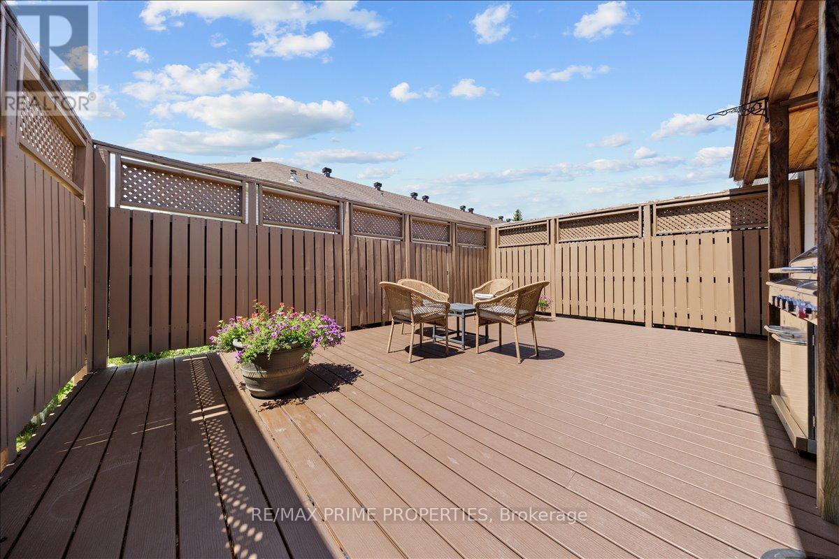 201 Gladeview Private, Ottawa, ON - Outdoor With Deck Patio Veranda With Exterior