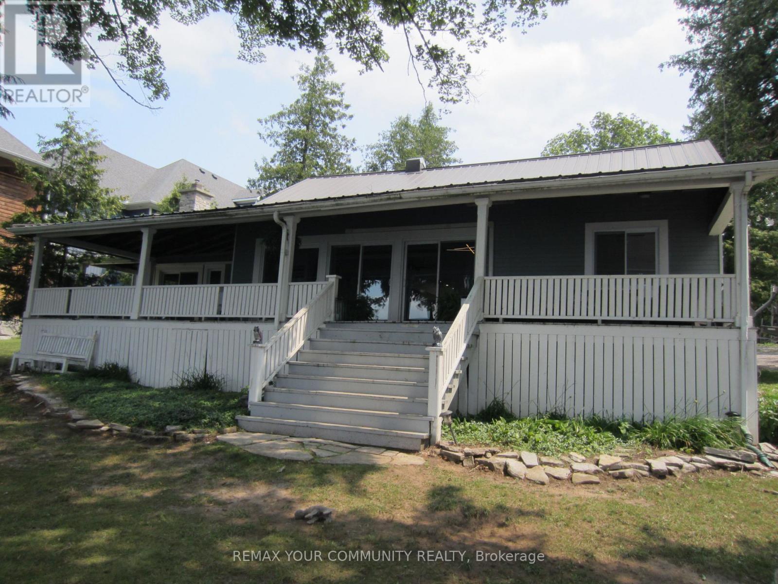 Lakeside view of the Cottage - 6576 Quarry Point Road, Ramara, ON - Outdoor