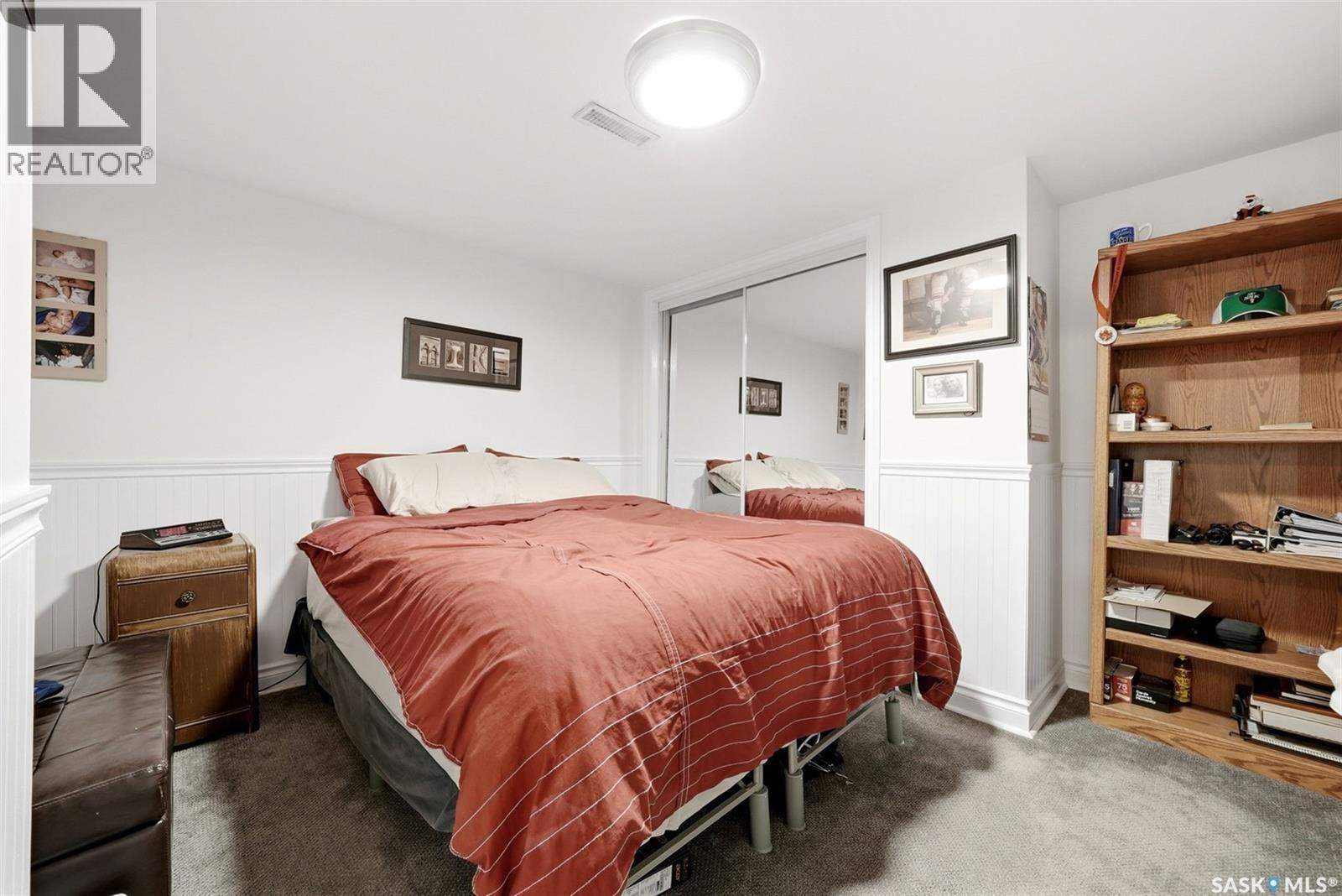 1142 Gryphons Walk, Regina, SK - Indoor Photo Showing Bedroom