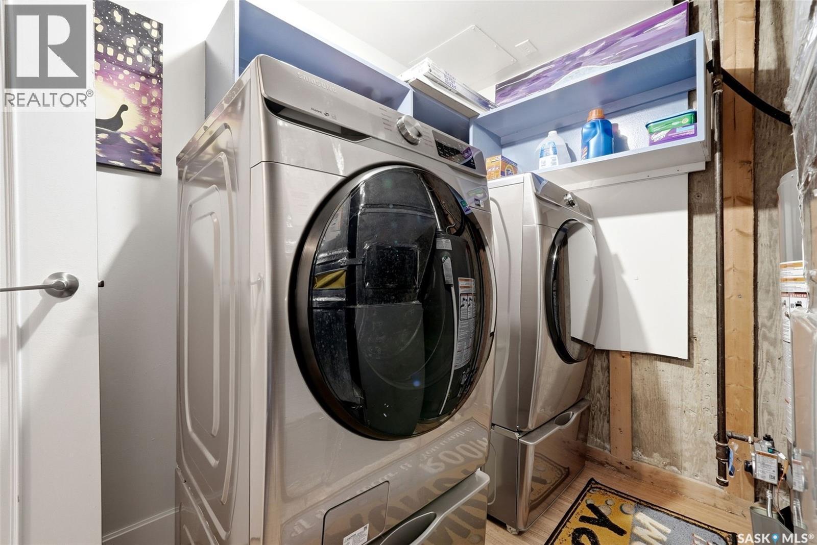 1142 Gryphons Walk, Regina, SK - Indoor Photo Showing Laundry Room