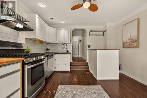 153 Ferrie Street E, Hamilton, ON - Indoor Photo Showing Kitchen With Upgraded Kitchen
