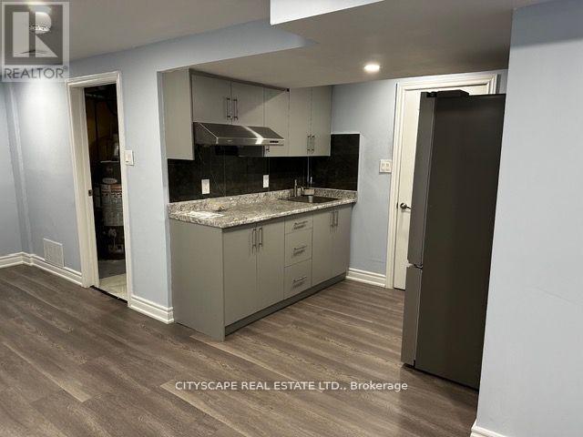 82 Chatfield Drive, Ajax, ON - Indoor Photo Showing Kitchen