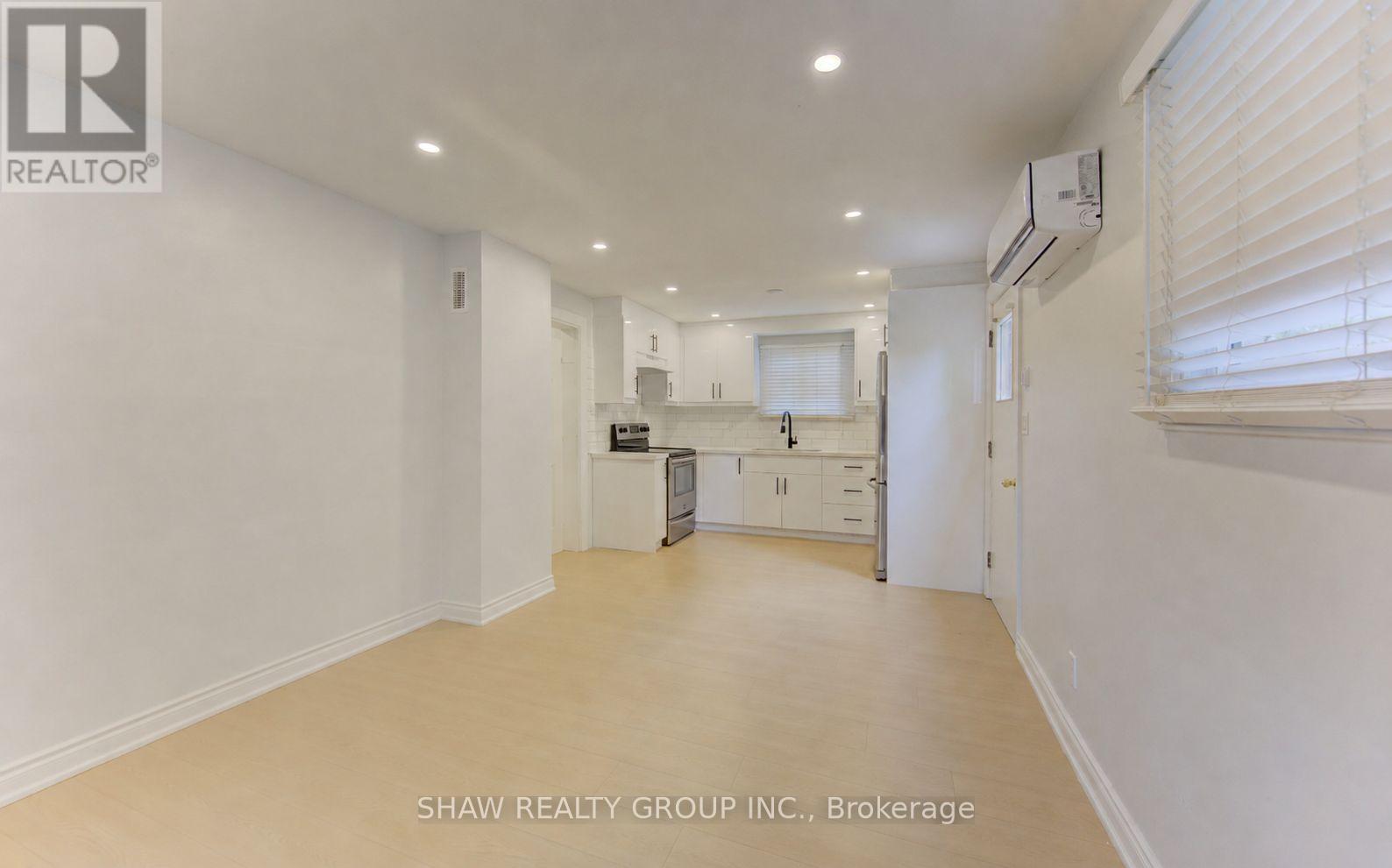 69 Hungerford Road, Cambridge, ON - Indoor Photo Showing Other Room