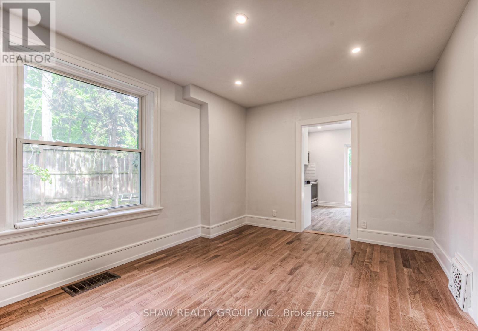 69 Hungerford Road, Cambridge, ON - Indoor Photo Showing Other Room