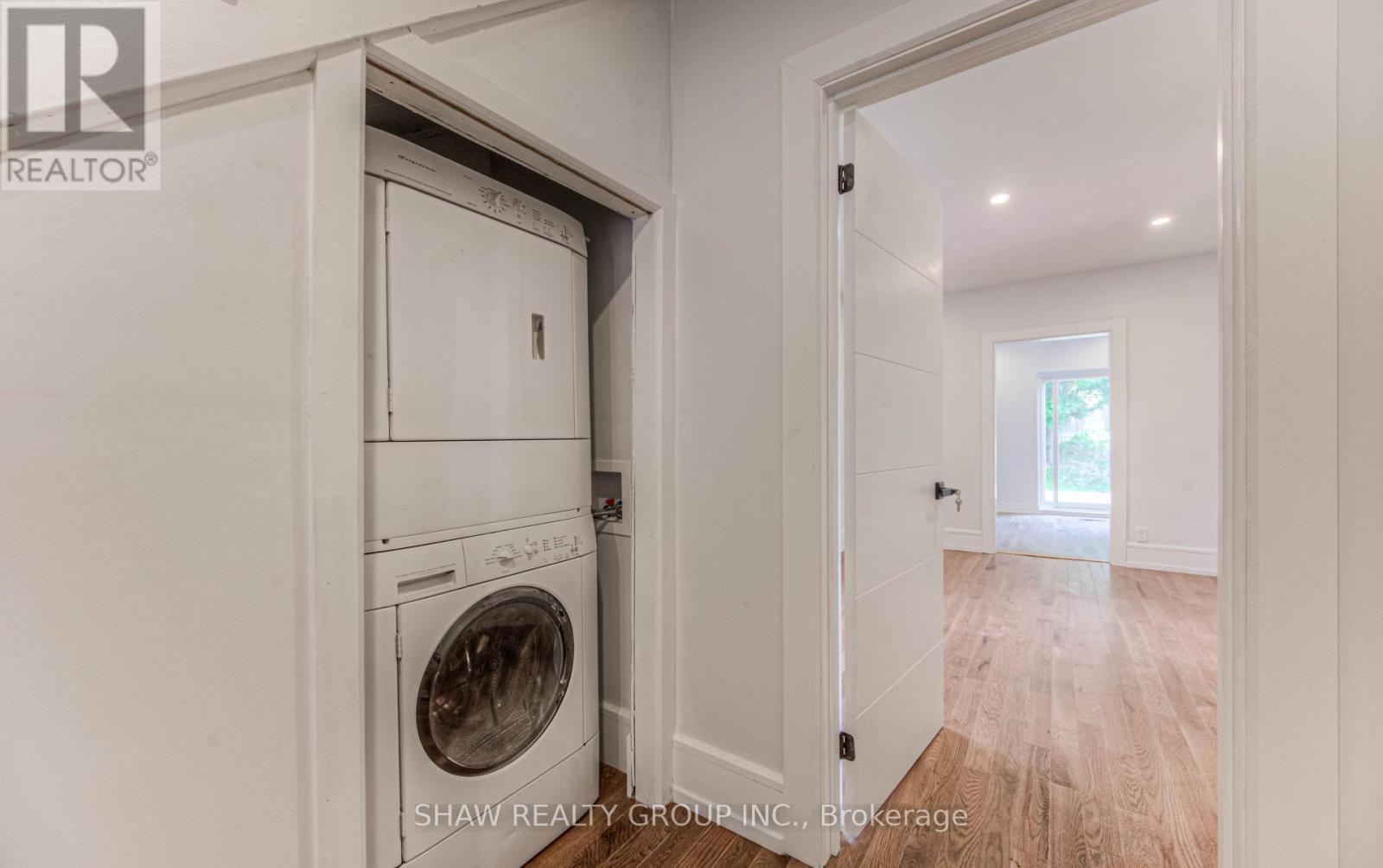 69 Hungerford Road, Cambridge, ON - Indoor Photo Showing Laundry Room