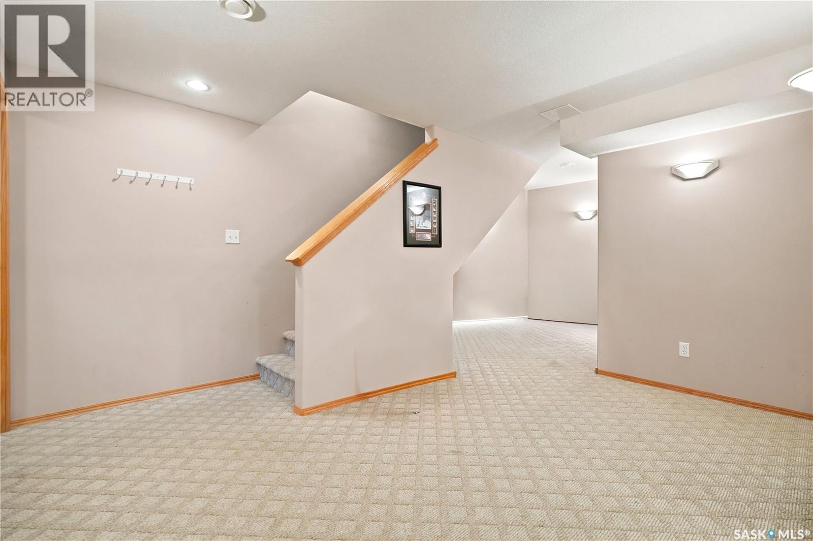 225 Mikkelson Drive, Regina, SK - Indoor