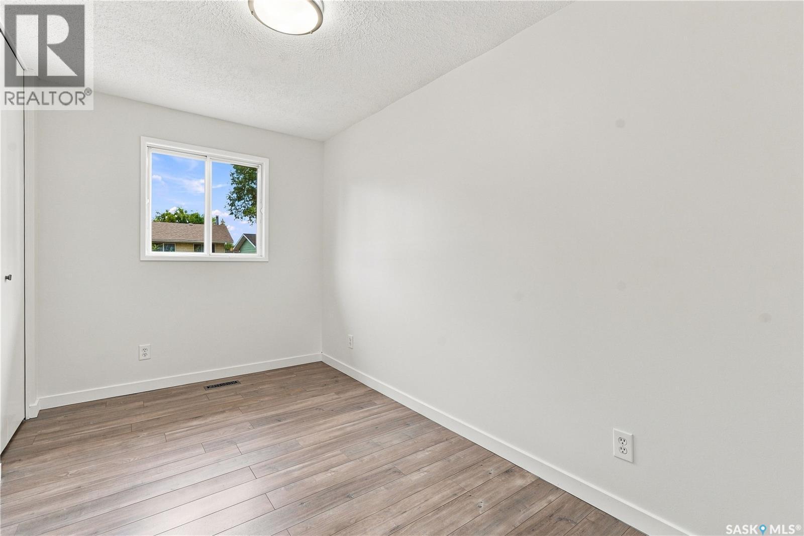 118 Dundurn Place, Saskatoon, SK - Indoor Photo Showing Other Room