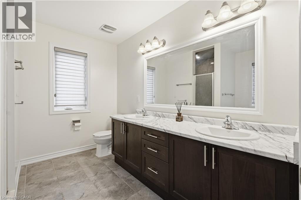Primary en suite - 359 Beechdrops Drive, Waterloo, ON - Indoor Photo Showing Bathroom