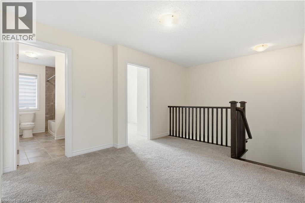 359 Beechdrops Drive, Waterloo, ON - Indoor Photo Showing Other Room