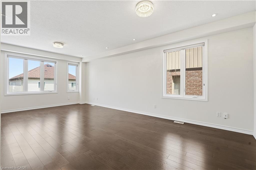 359 Beechdrops Drive, Waterloo, ON - Indoor Photo Showing Other Room