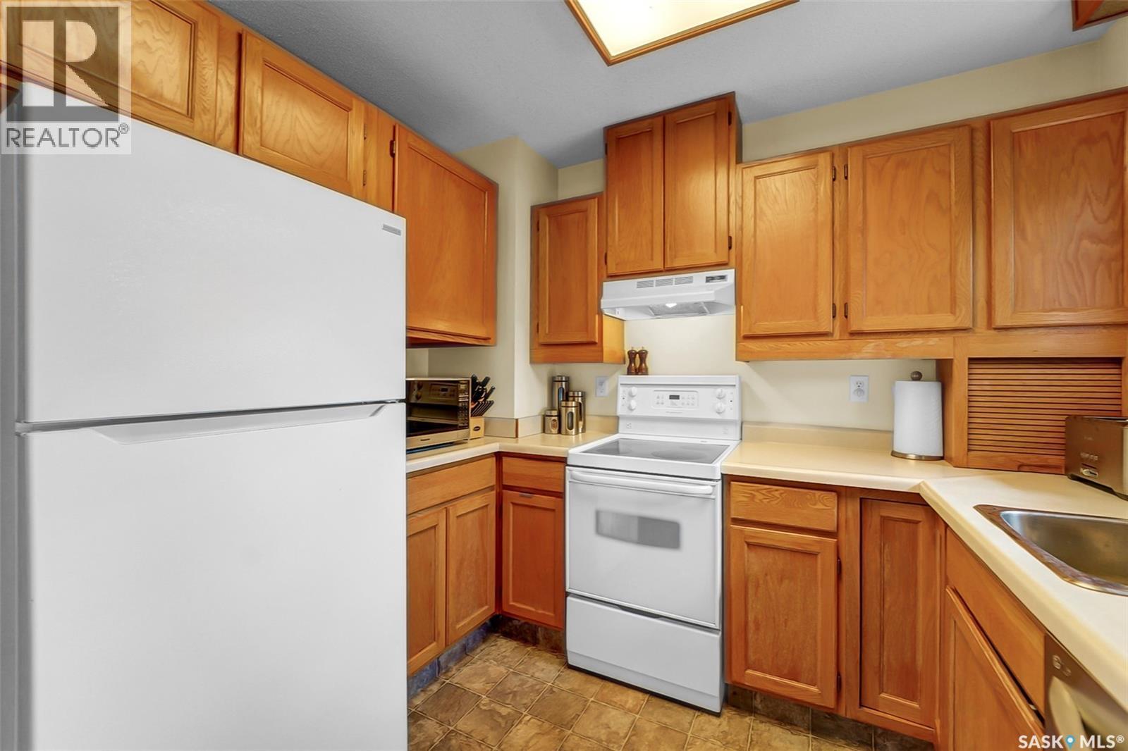 43 120 Acadia Drive, Saskatoon, SK - Indoor Photo Showing Kitchen