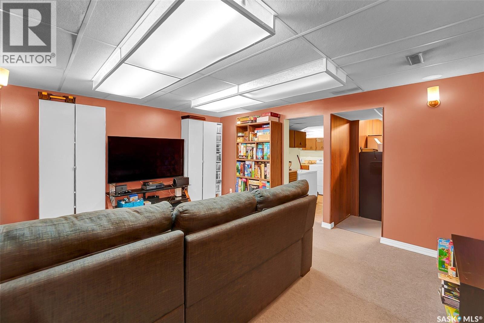 43 120 Acadia Drive, Saskatoon, SK - Indoor