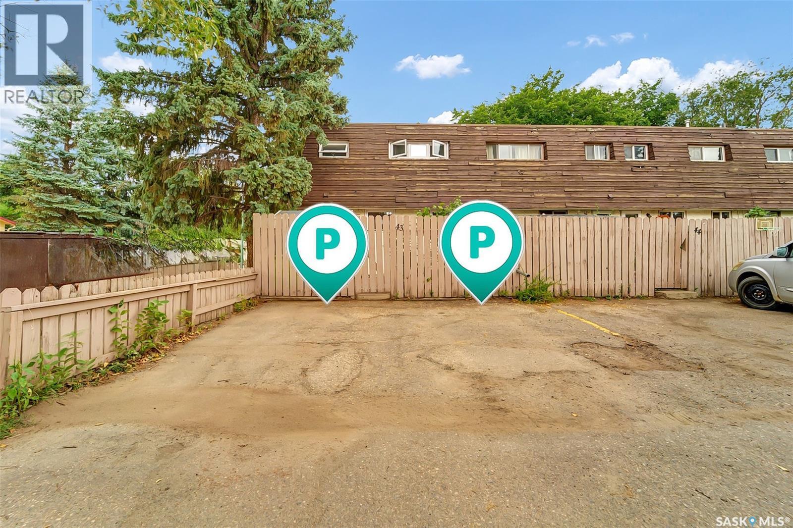 43 120 Acadia Drive, Saskatoon, SK - Outdoor With Above Ground Pool