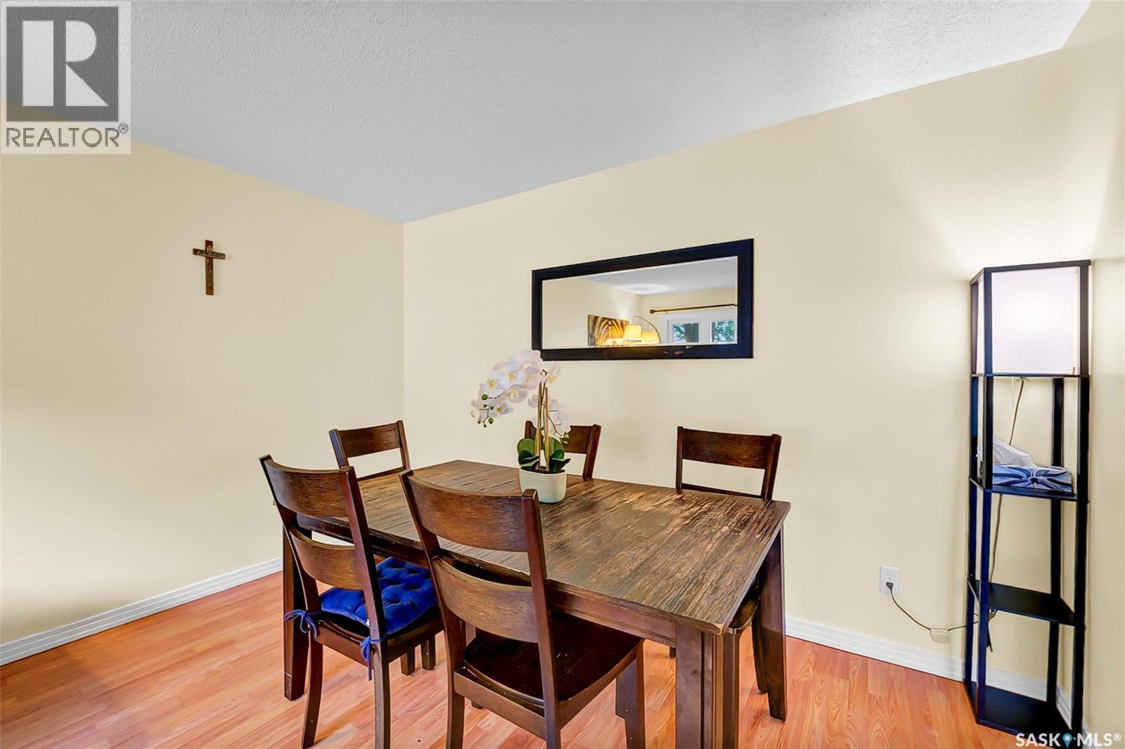 43 120 Acadia Drive, Saskatoon, SK - Indoor Photo Showing Dining Room