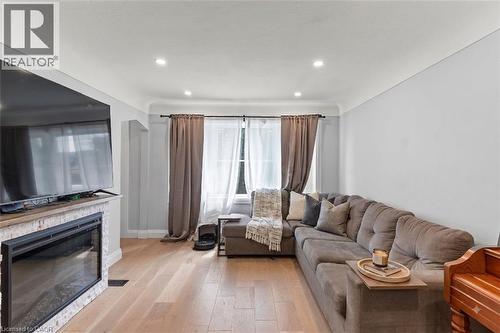 197 Crockett Street, Hamilton, ON - Indoor Photo Showing Living Room With Fireplace