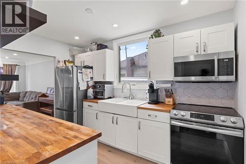 197 Crockett Street, Hamilton, ON - Indoor Photo Showing Kitchen