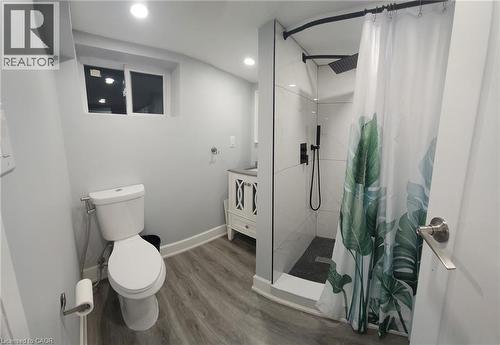 197 Crockett Street, Hamilton, ON - Indoor Photo Showing Bathroom